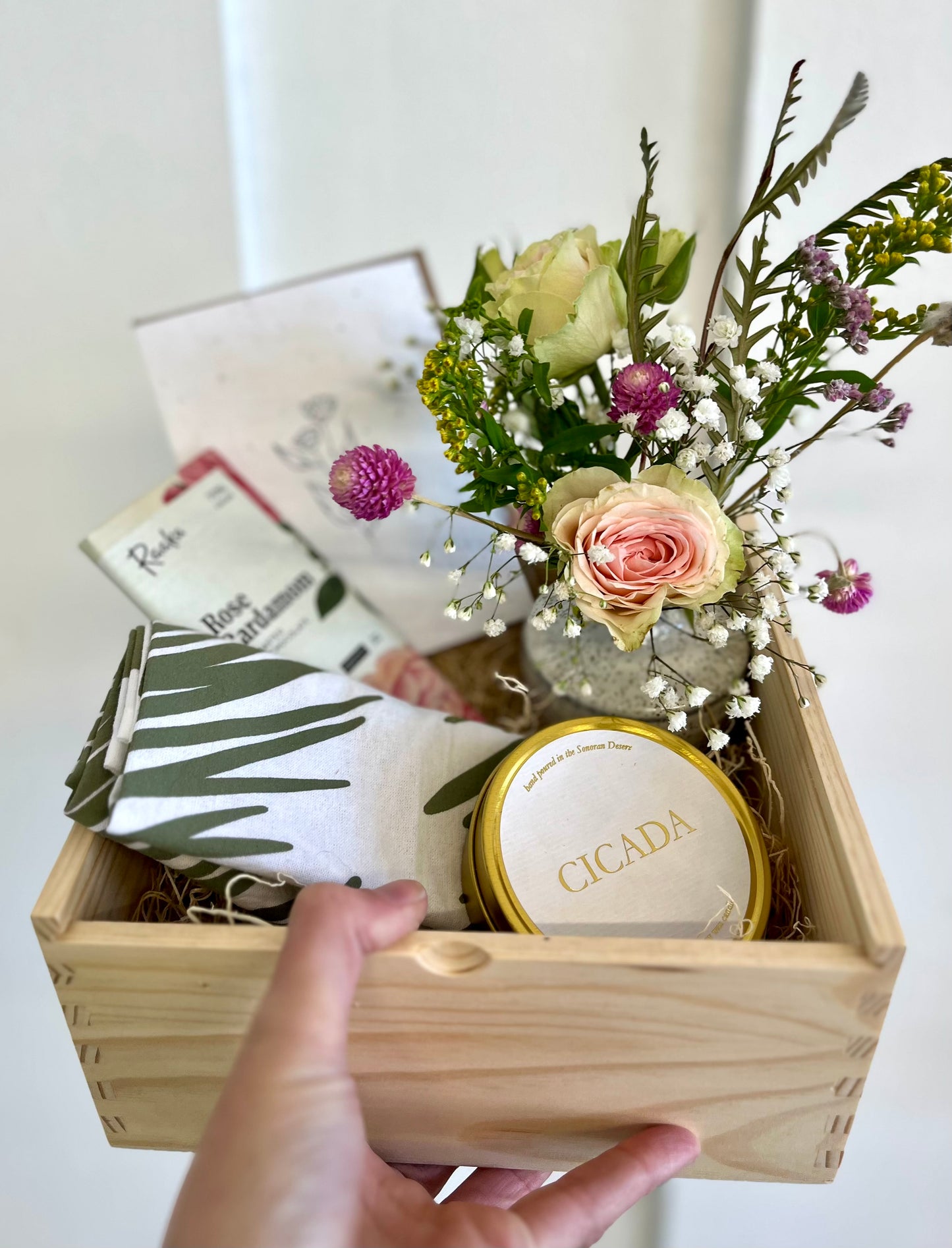 Fresh Flower Gift Box