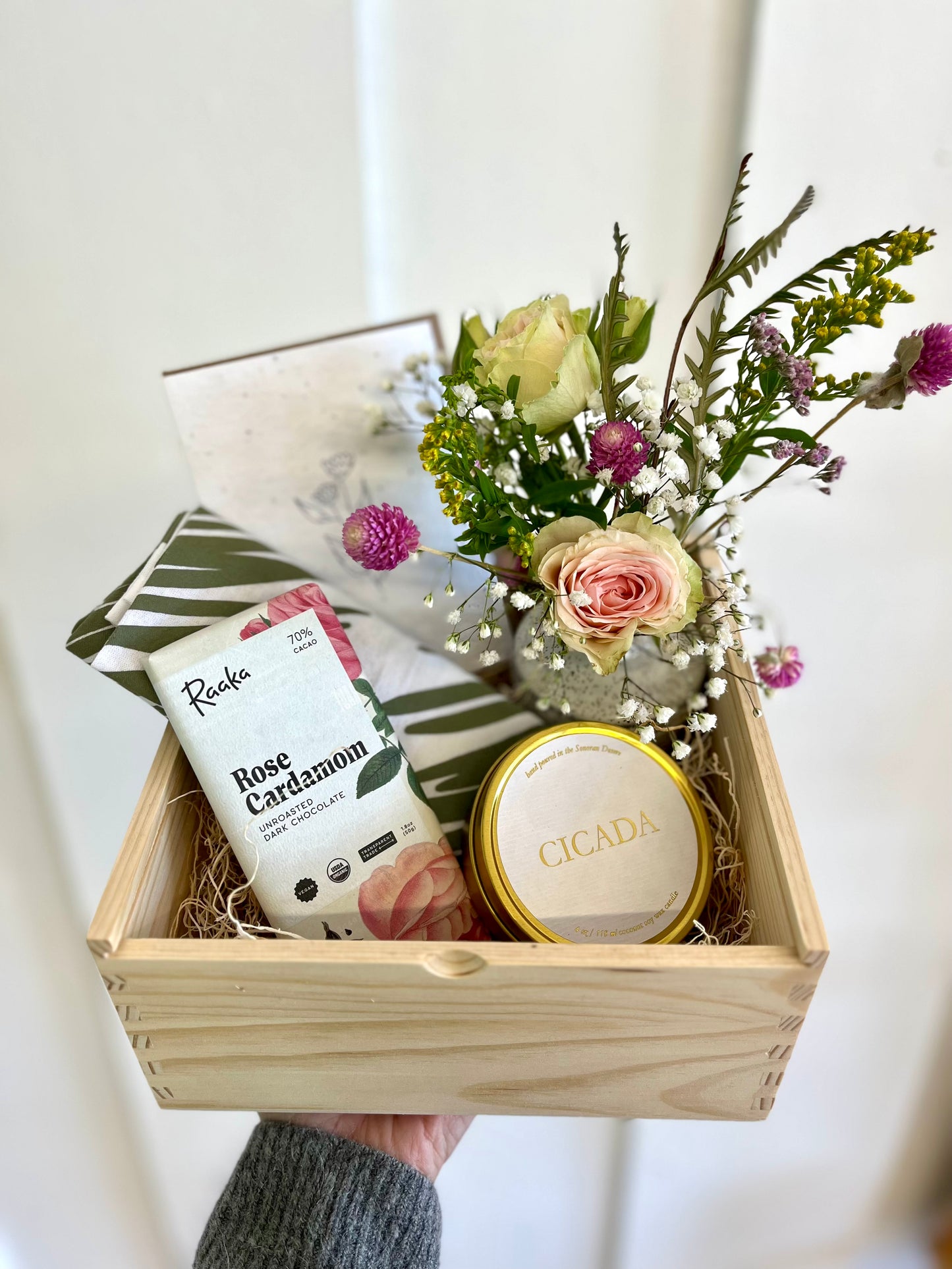 Fresh Flower Gift Box