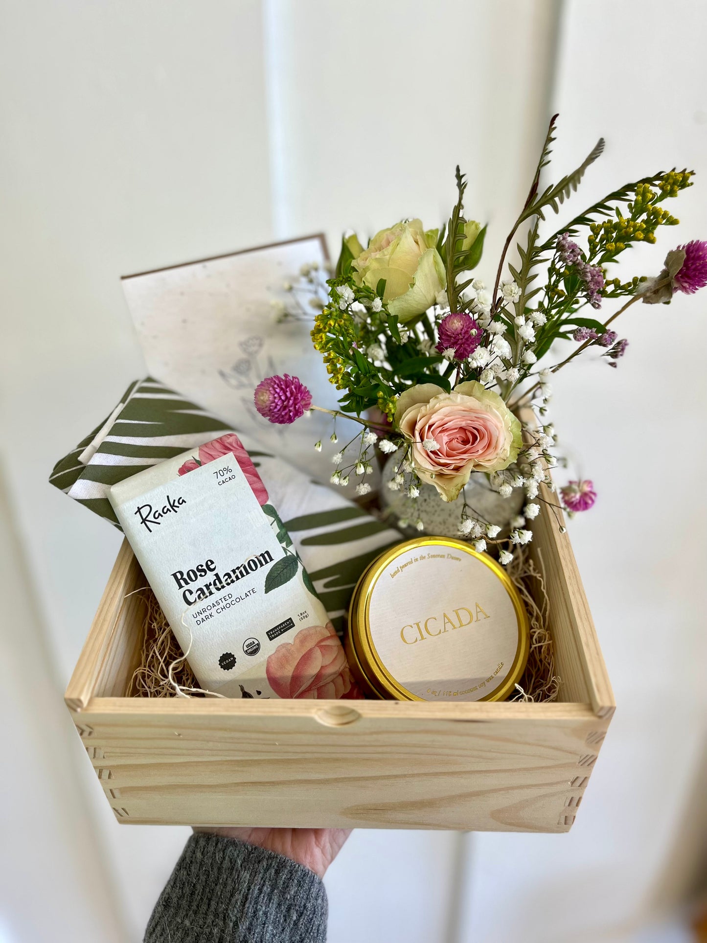 Fresh Flower Gift Box