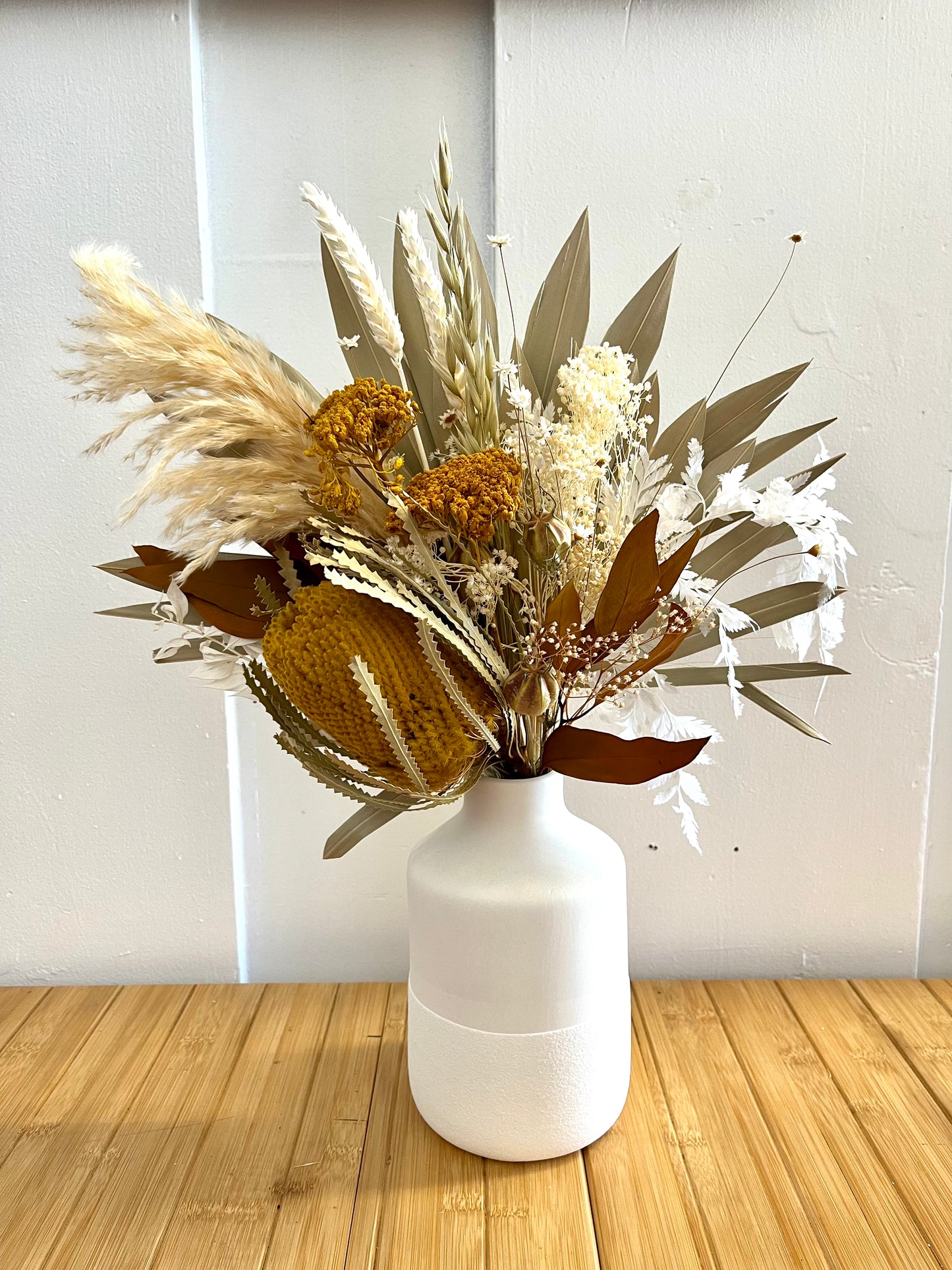 Dried Floral Arrangement Workshop September 29th